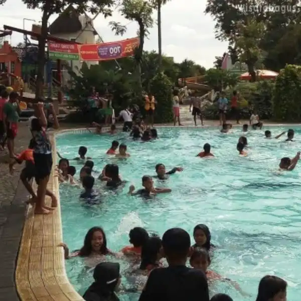 Amsterdam Waterpark Tangerang