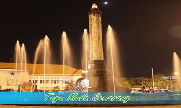 Wisata malam di Tugu Muda Semarang