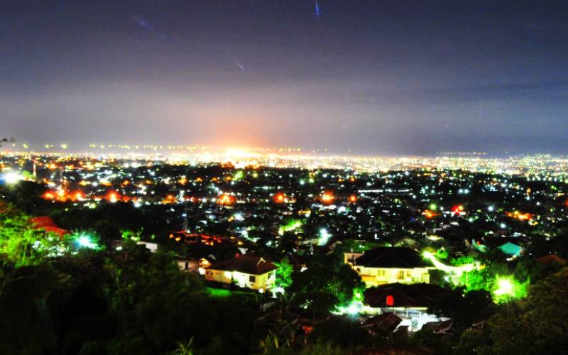 √ 9 Wisata Malam di Semarang yang Selalu Ramai Pengunjung